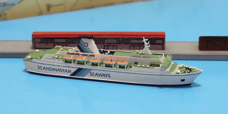 Ferry "Hamburg" ex "Kronprins Harald" (1 p.) BS 1987 Holsatia HOL 23